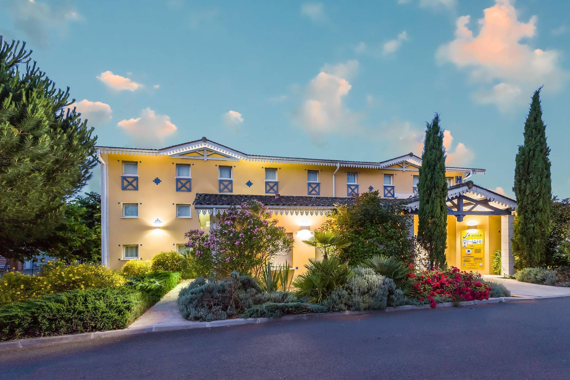 B&B Hotel Bordeaux Merignac Aeroport Exterior foto